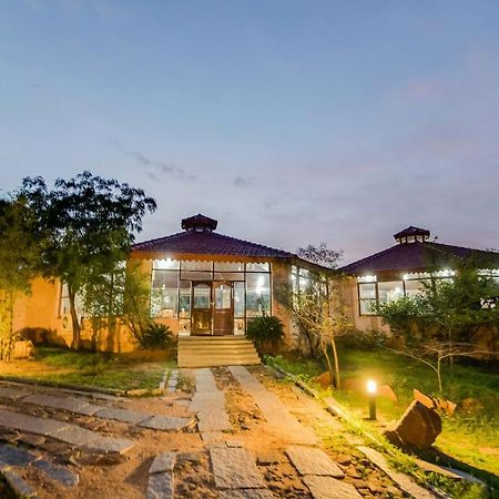 Hampi Heritage & Wilderness Resort-Jungle Lodges Kamalapur Exterior foto